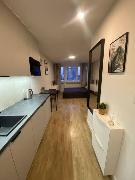 New Apartment With Magnificent View Варшава Экстерьер фото